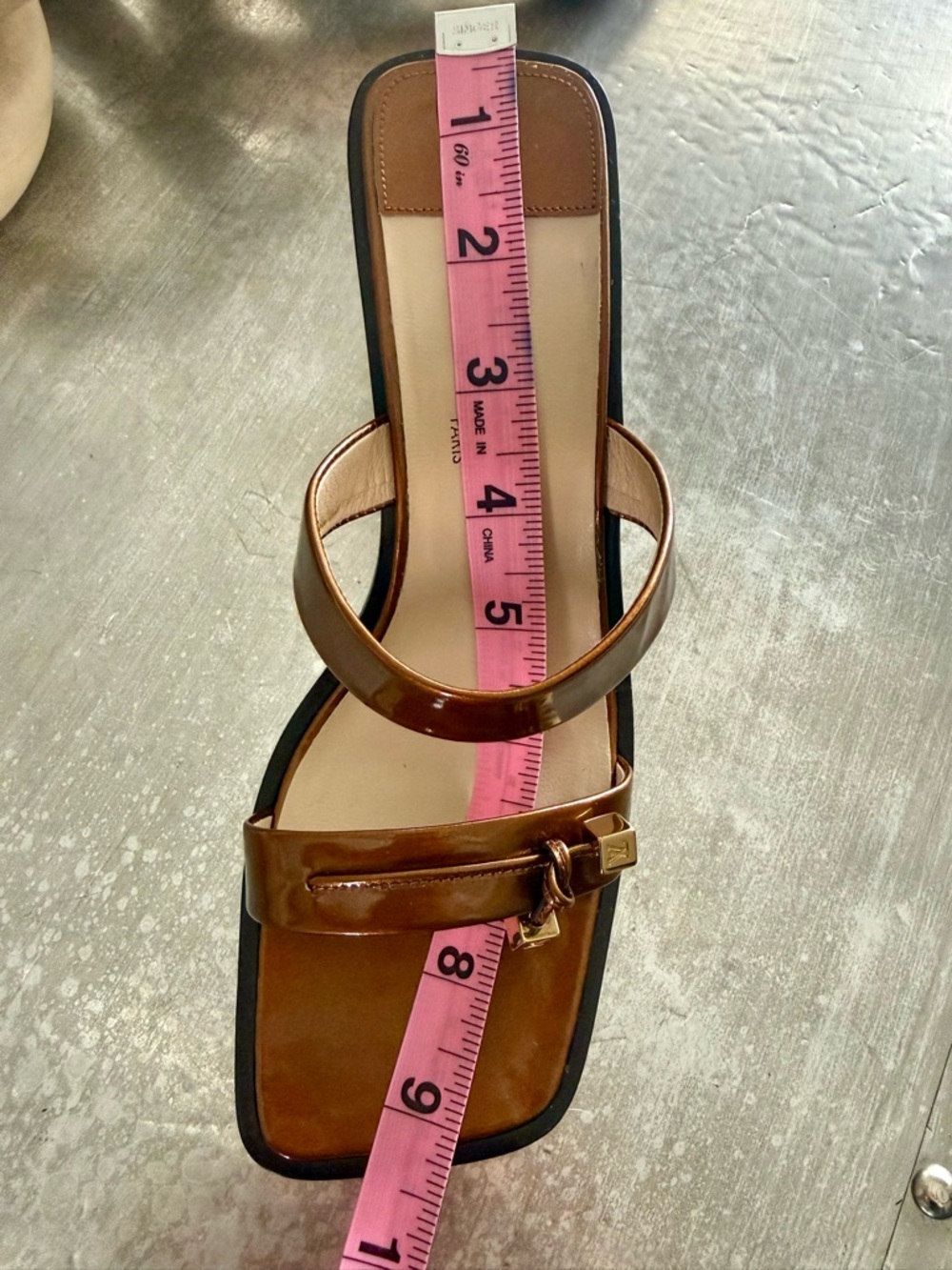 Louis Vuitton Bronze Vernis Dice Mule Heel Sandals – Size 36.5 - Picture 11 of 14